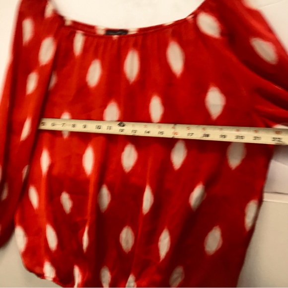 Vince Camuto Balloon Sleeve Silky Loose Drapey Top Blouse Off Shoulder Crew Dots - Picture 12 of 14